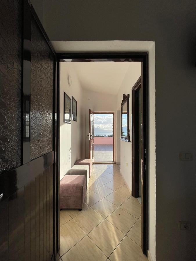vila Osmenaj rent room Vlore Bagian luar foto