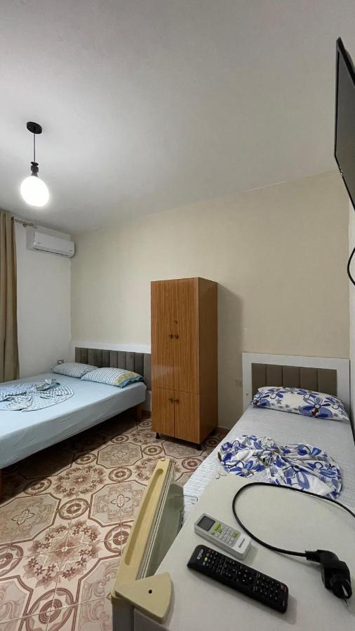 vila Osmenaj rent room Vlore Bagian luar foto