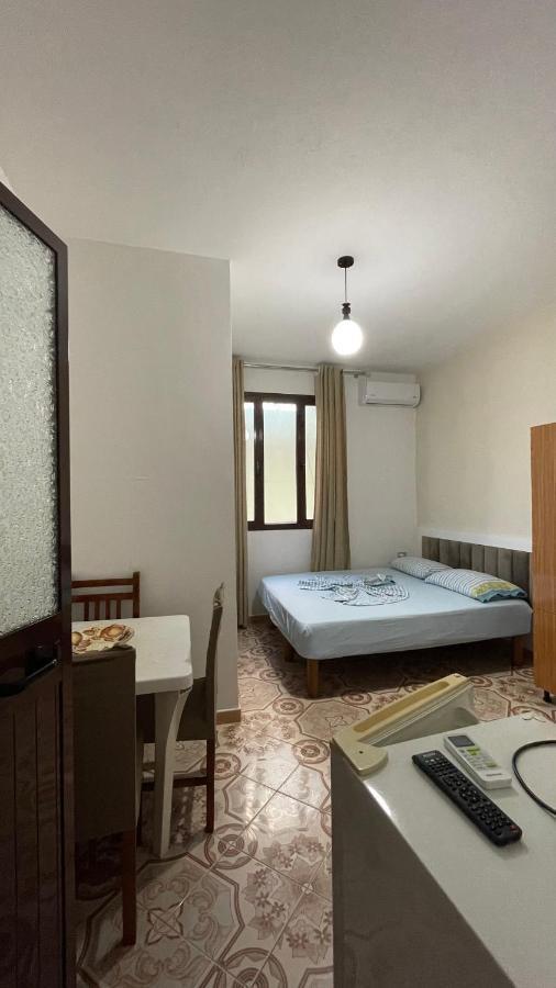 vila Osmenaj rent room Vlore Bagian luar foto