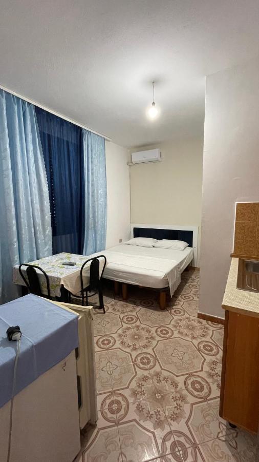 vila Osmenaj rent room Vlore Bagian luar foto